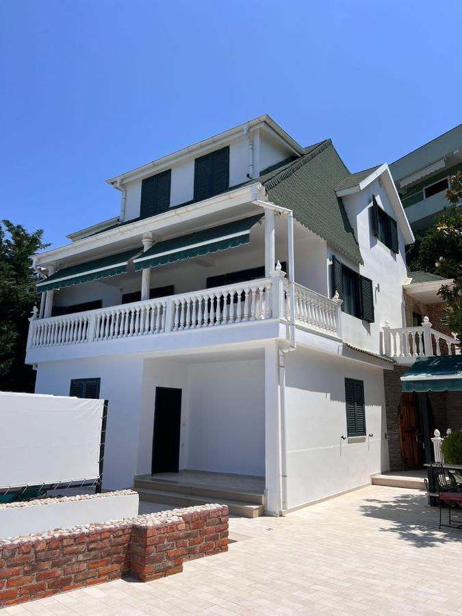 Villa Rexhepaj Vlore